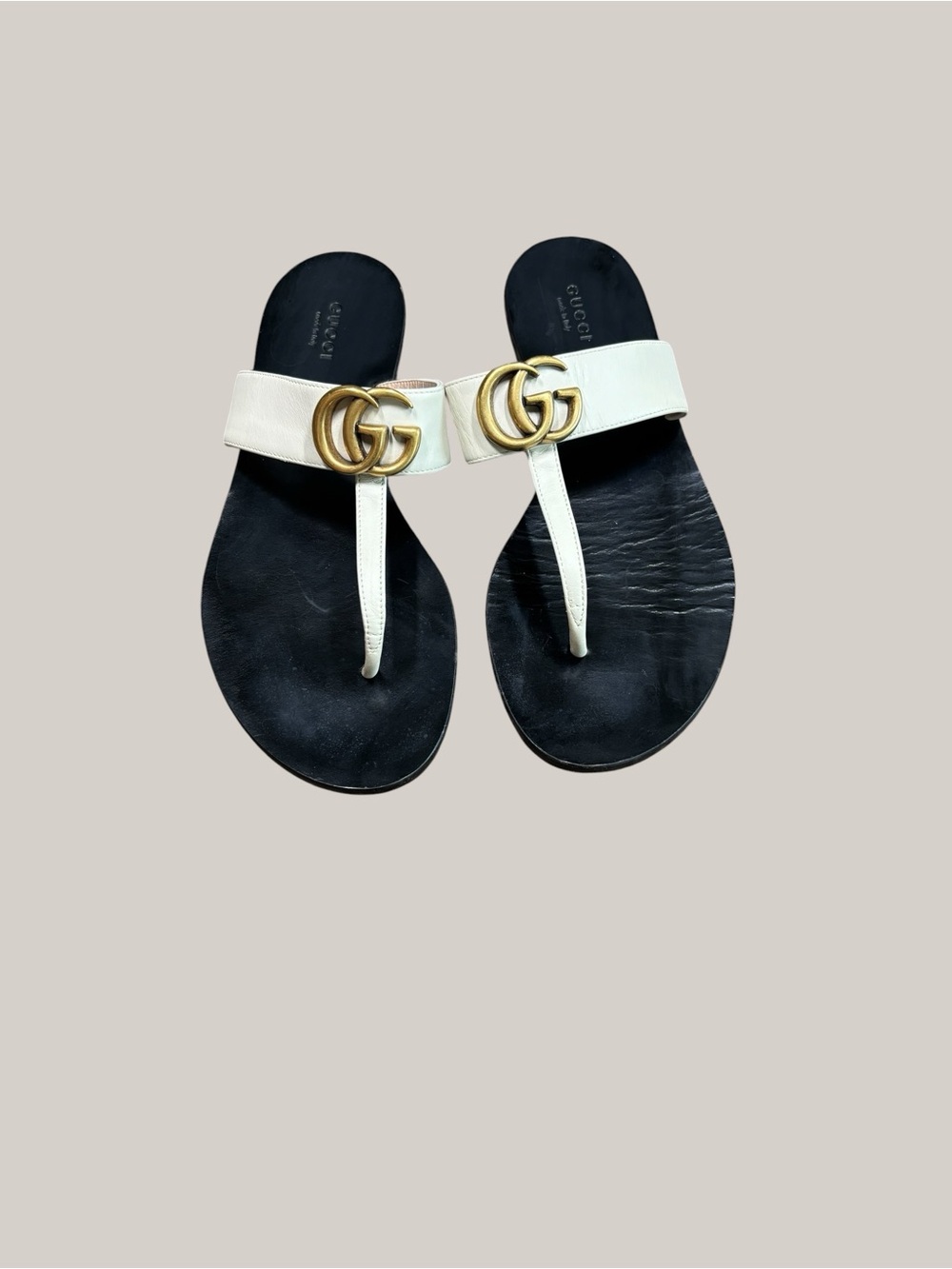 Gucci White Leather GG Thong Sandals with Gold Hardware size 38